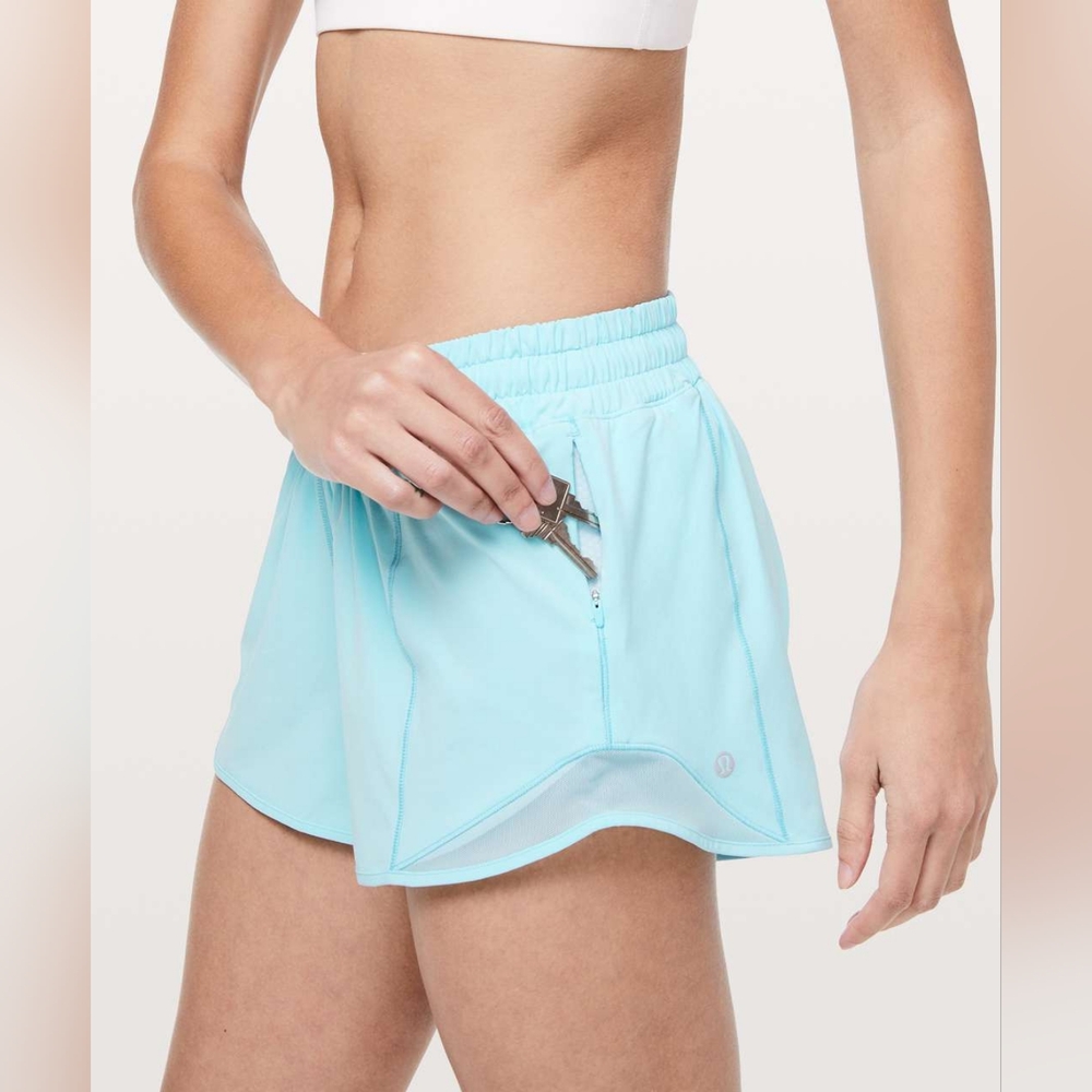 Lululemon Hotty Hot Short II, Low Rise, Size 8 Tall, Long 4" Hydra Blue, EUC